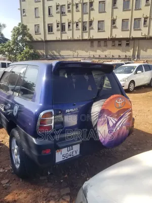 Toyota RAV4 1999 Blue