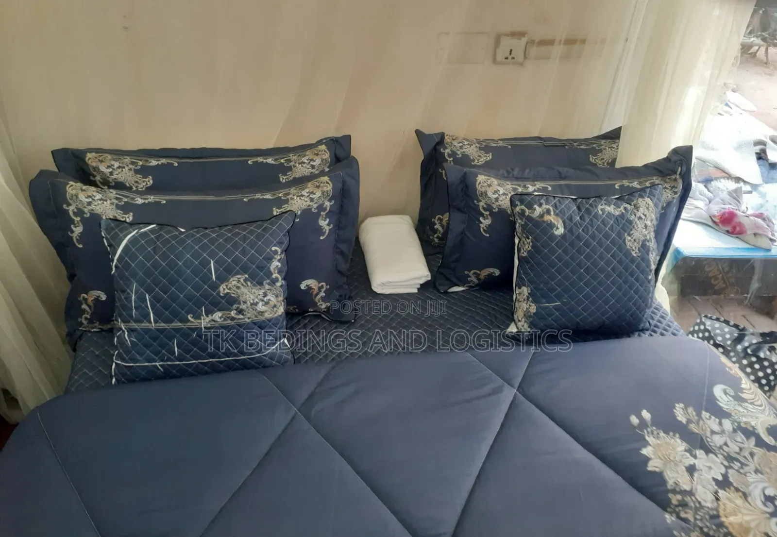 Bed Comforter Gray