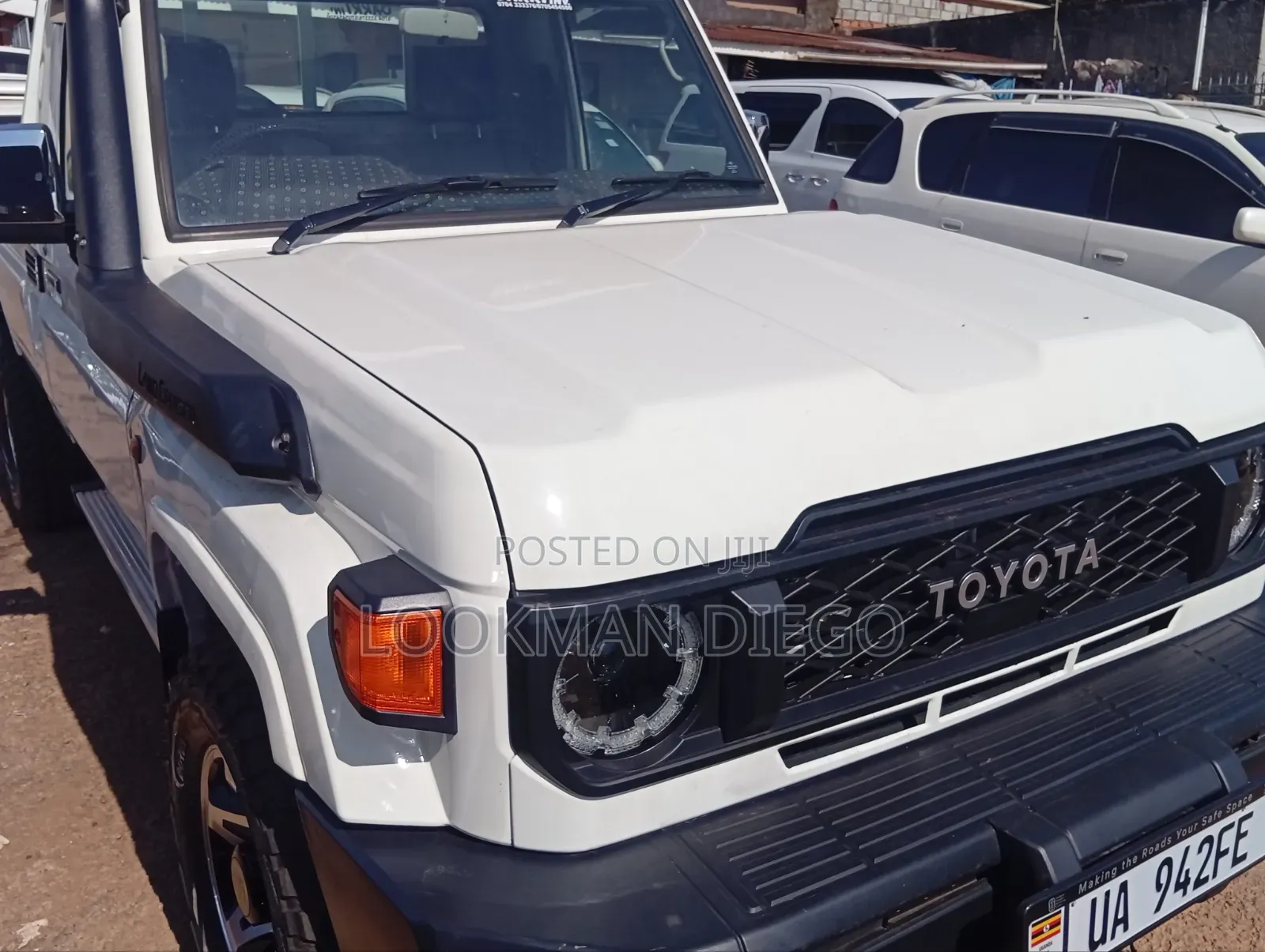 Toyota Land Cruiser 2018 White