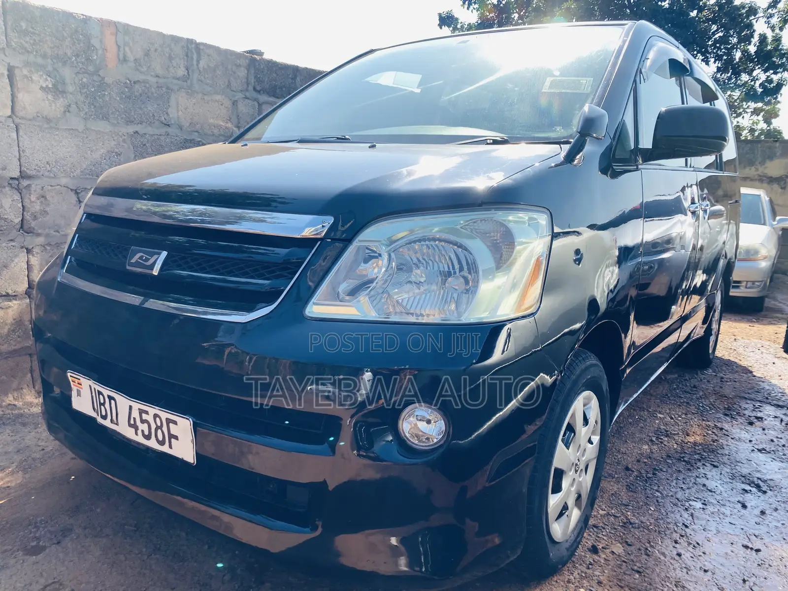 Toyota Noah 2005 Black