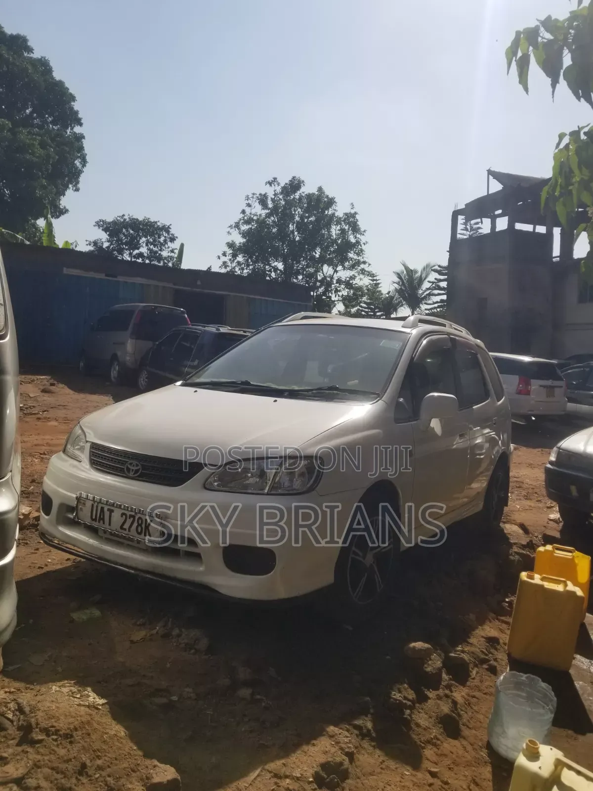 Toyota Corolla Spacio 2000 White
