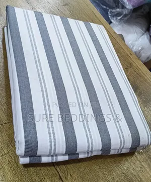 Stripped 6*6 Cotton Bedsheets