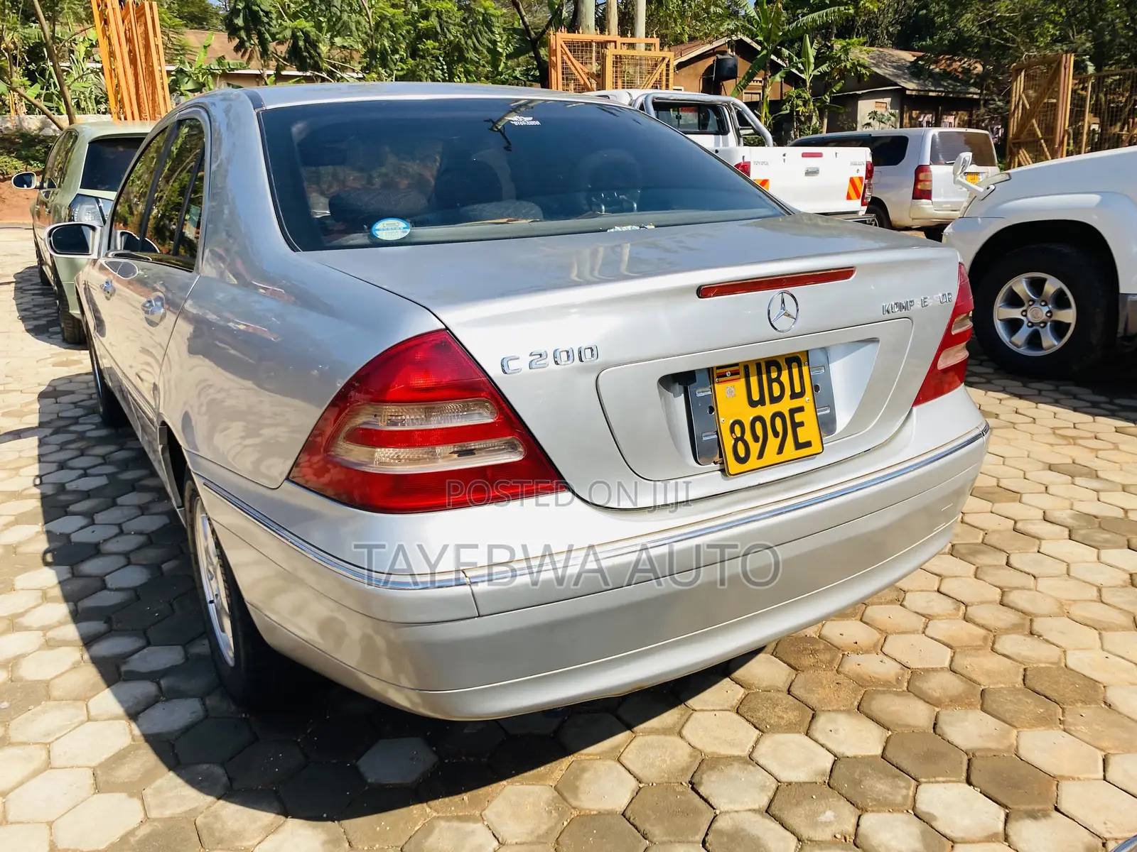 Mercedes-Benz C200 2004