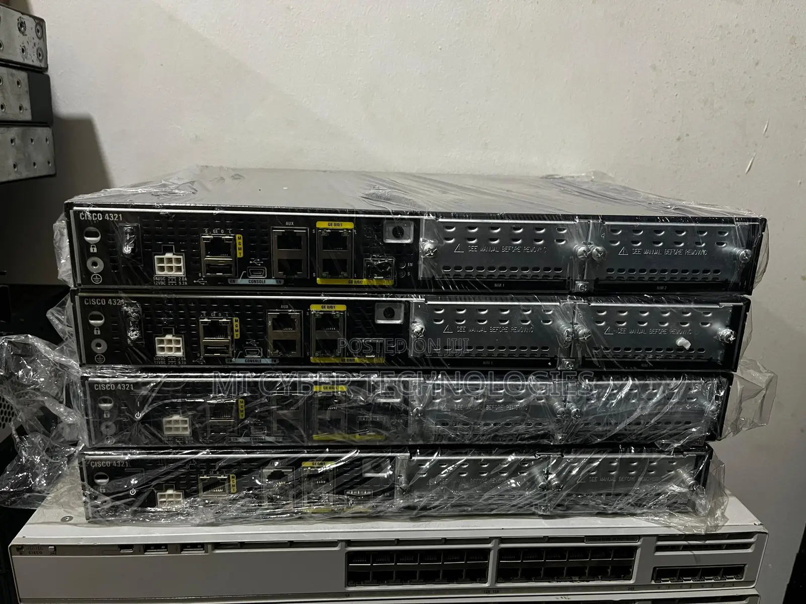 Cisco 4300 Series Integrated Services Routers (ISR).