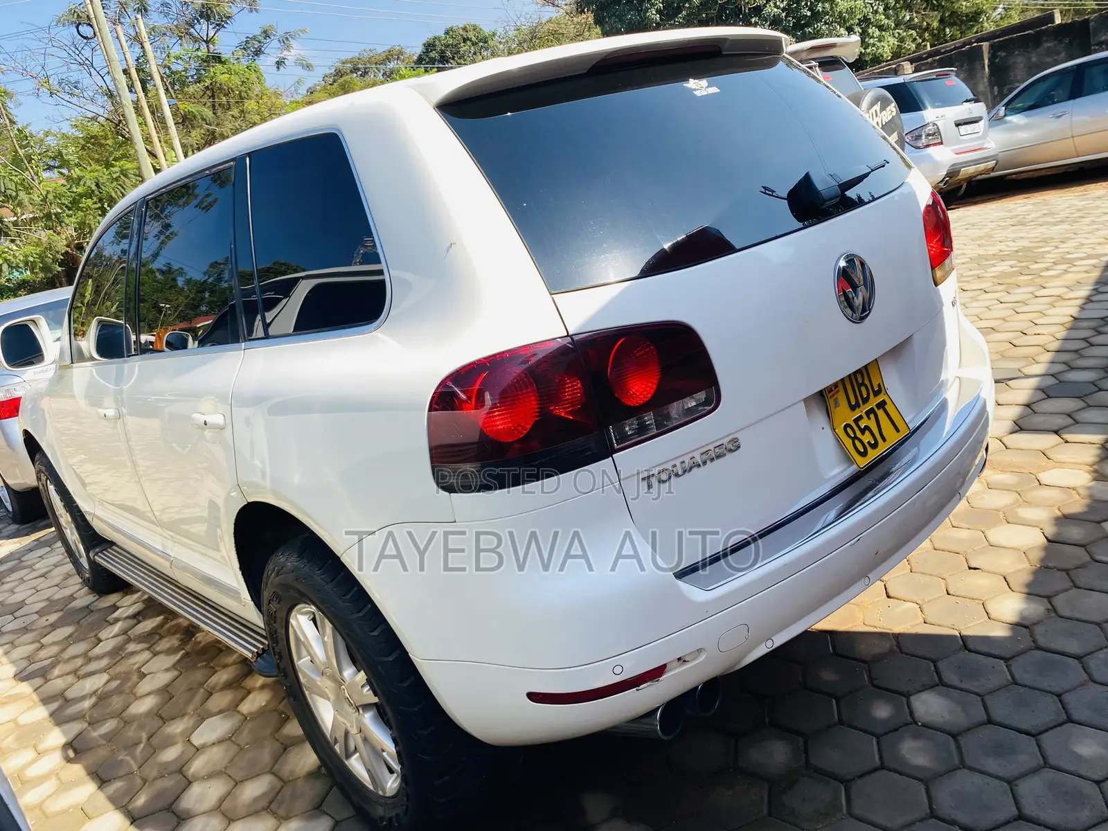Volkswagen Touareg 2009 White