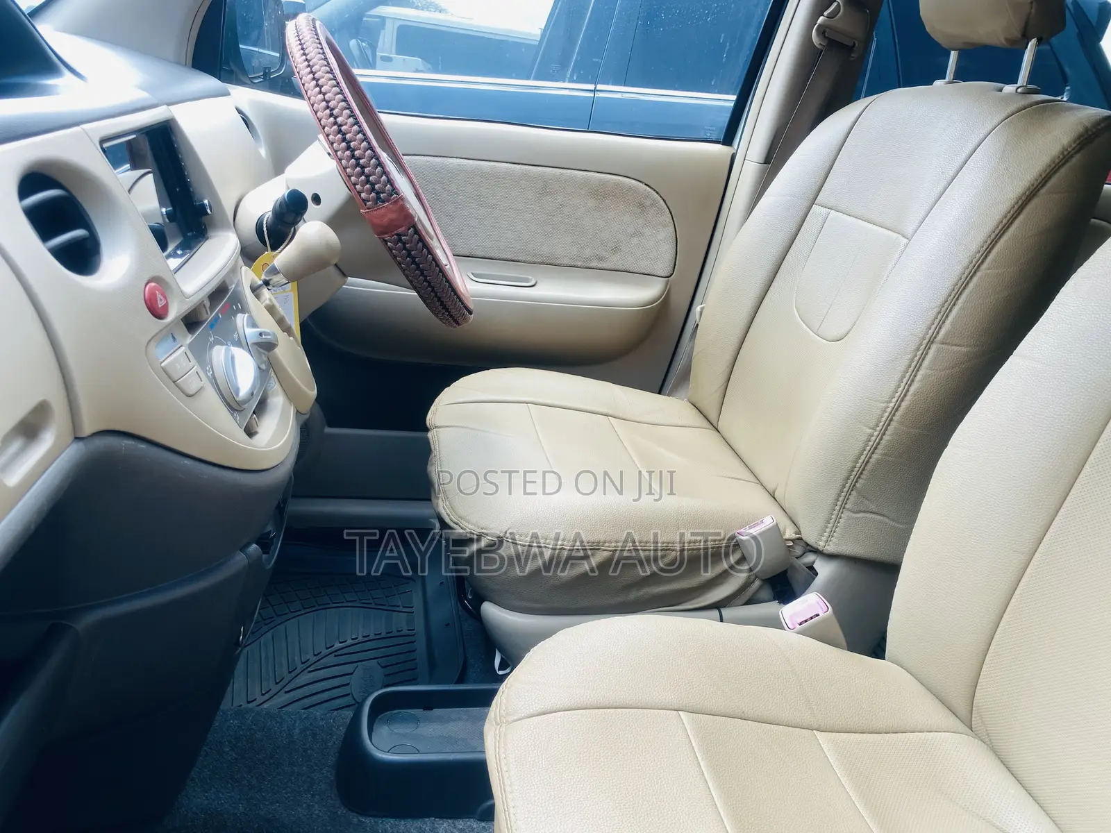 Toyota Sienta 2008