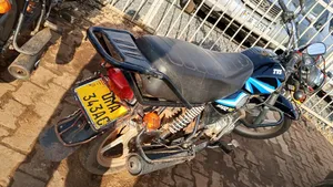 TVS HLX 125 2021 Black