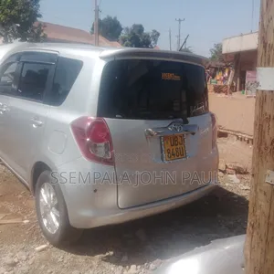 Toyota Ractis 2008 Silver