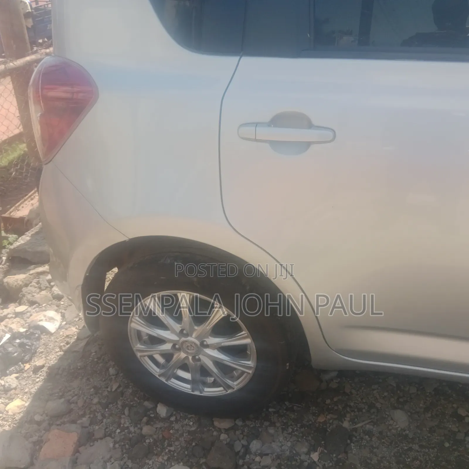 Toyota Ractis 2008 Silver