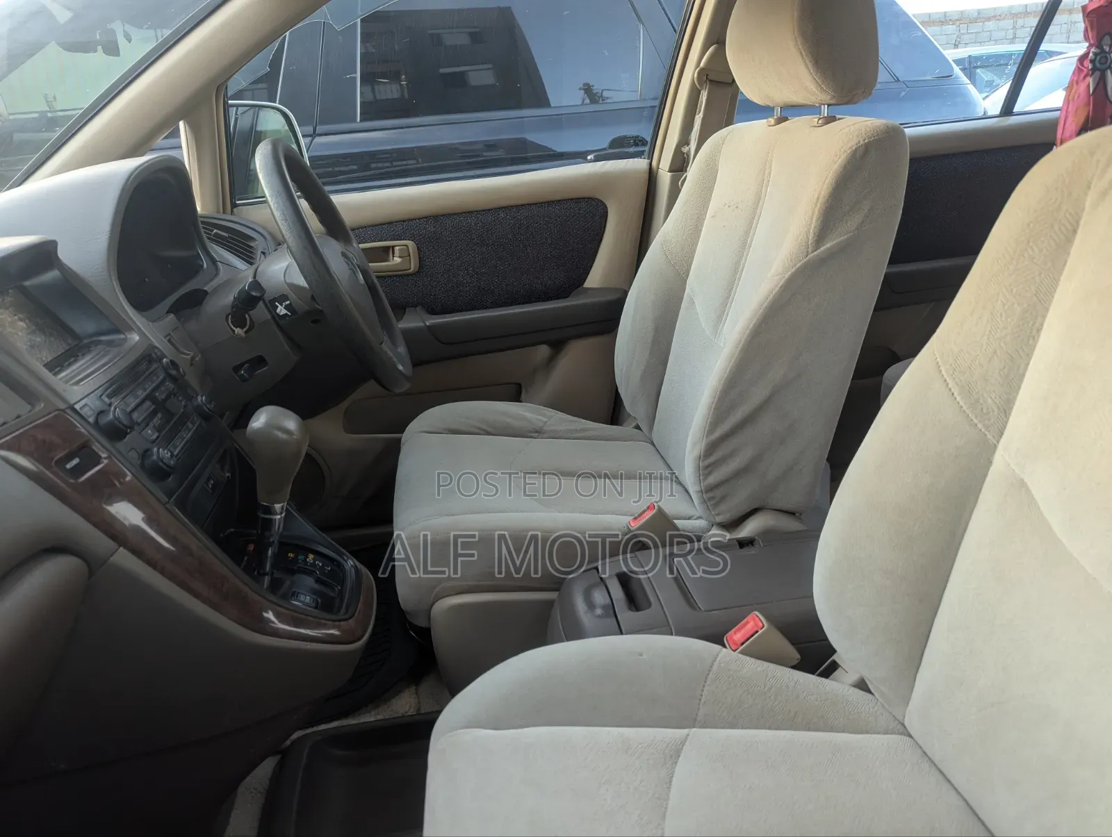 Toyota Harrier 2000 White