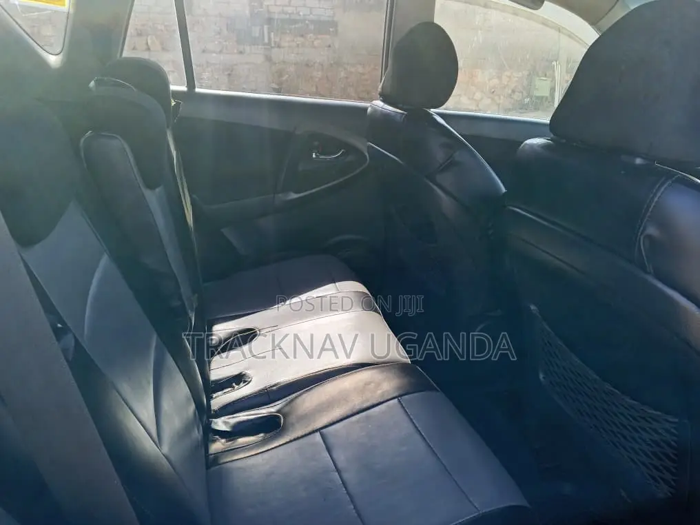 Toyota RAV4 V6 2006 Silver