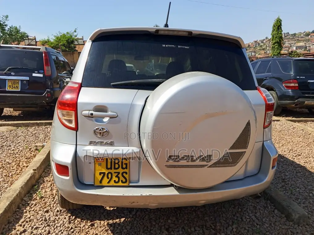 Toyota RAV4 V6 2006 Silver