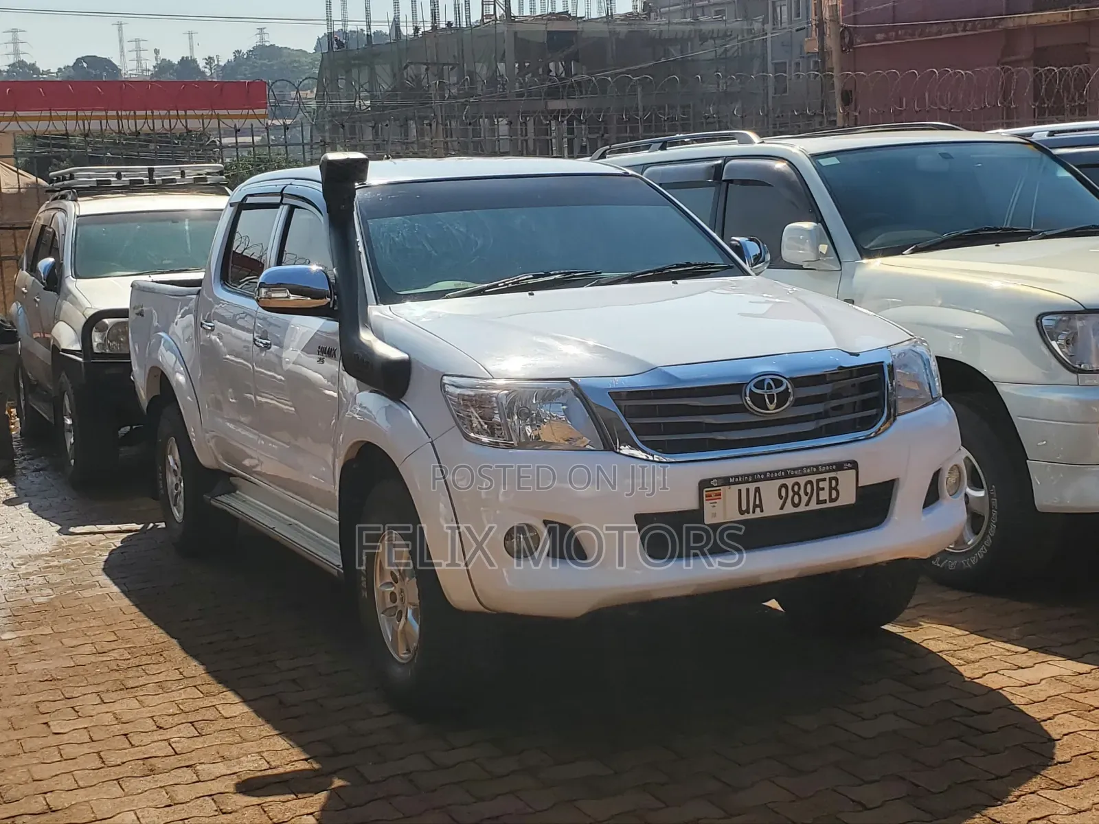 Toyota Hilux 2014 White