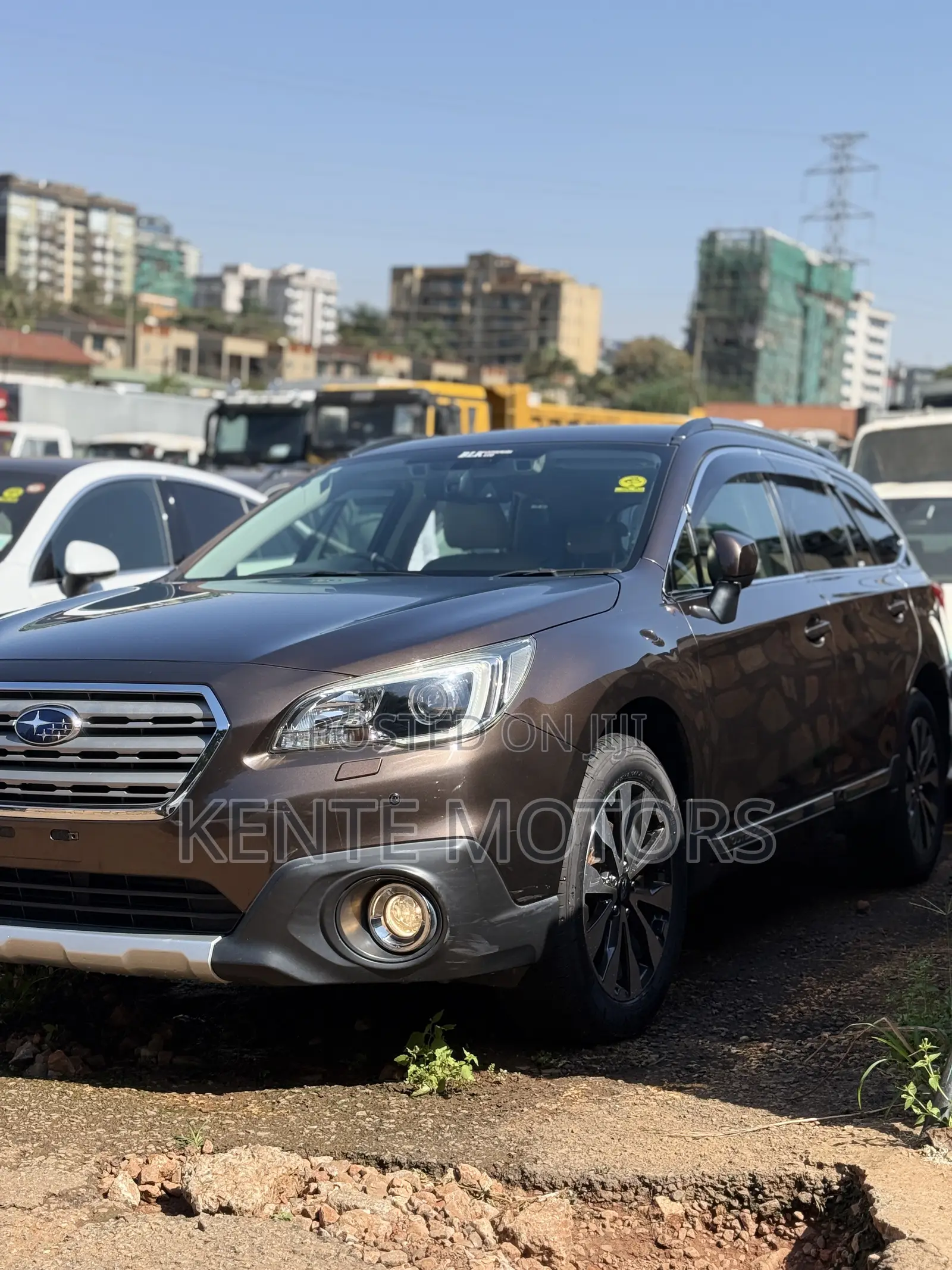Subaru Outback 2.5i Premium AWD 2017 Gold