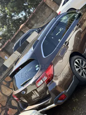 Subaru Outback 2.5i Premium AWD 2017 Gold
