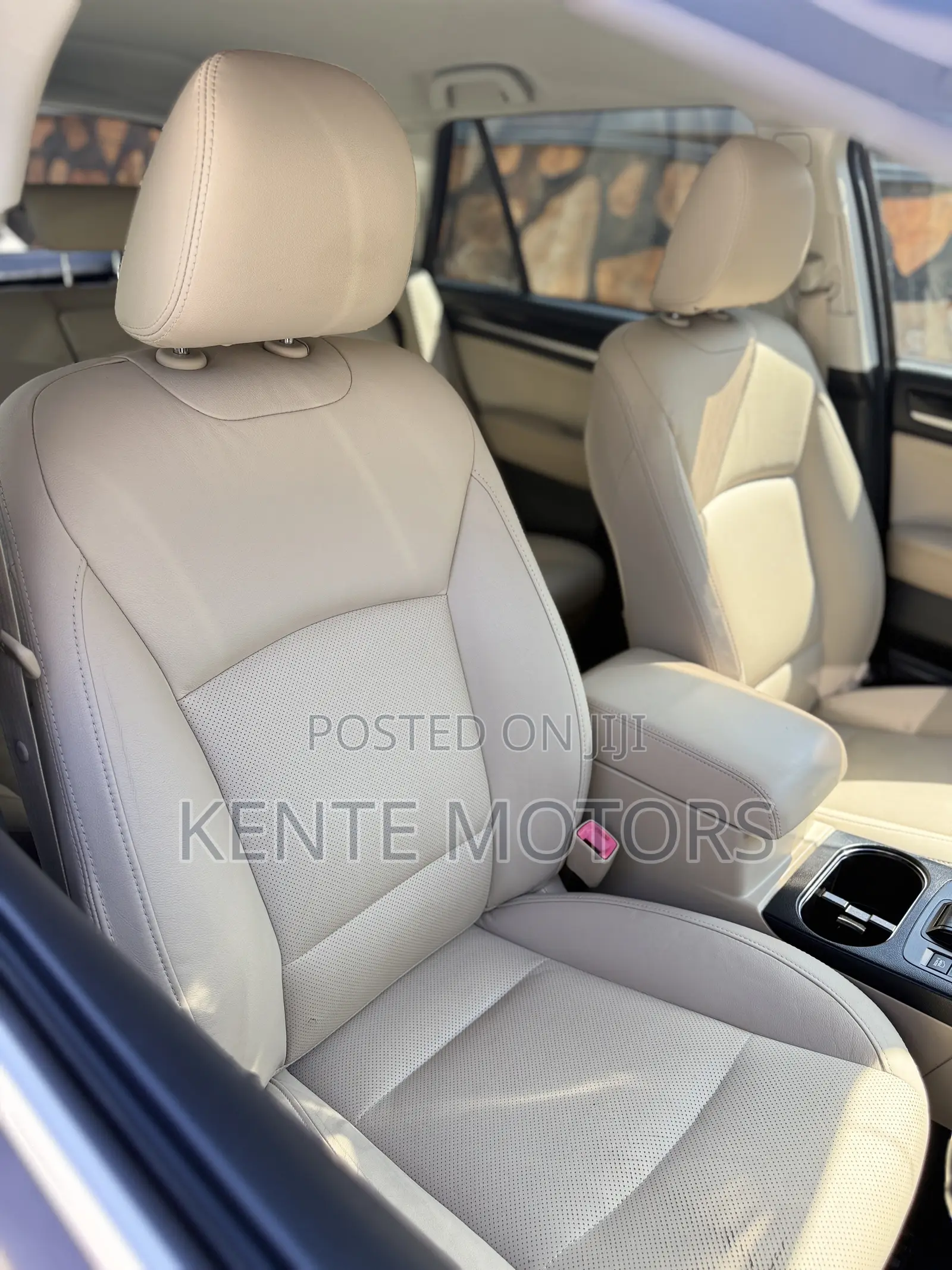 Subaru Outback 2.5i Premium AWD 2017 Gold