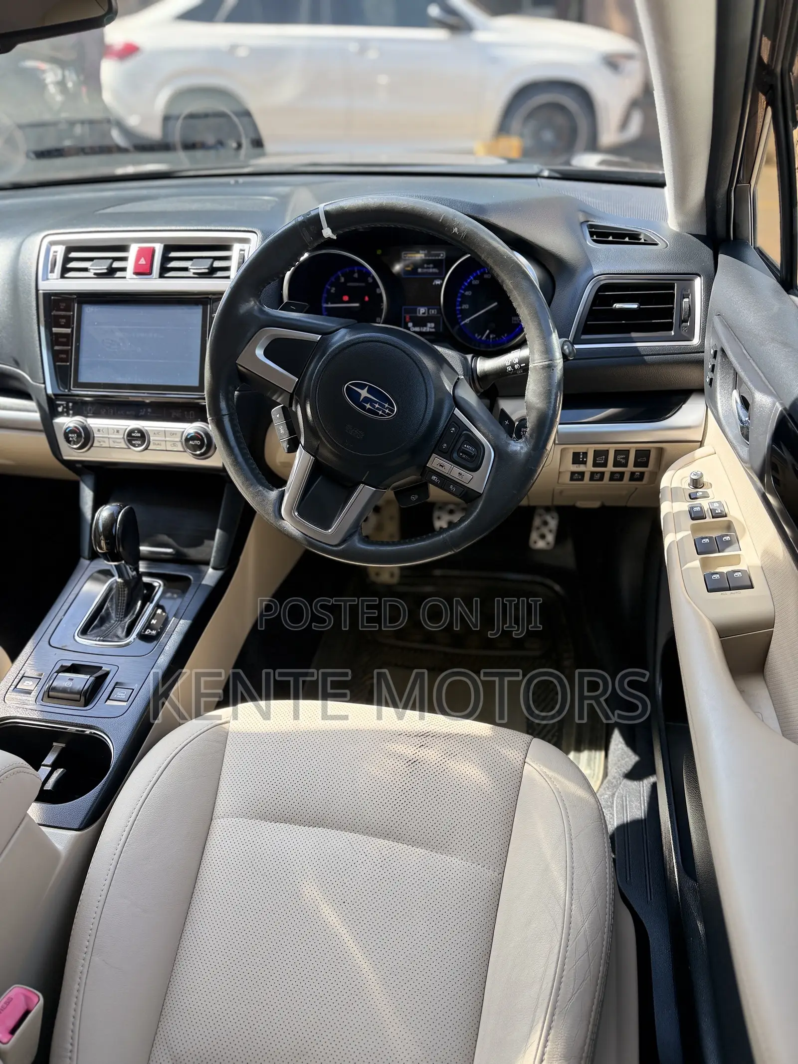 Subaru Outback 2.5i Premium AWD 2017 Gold