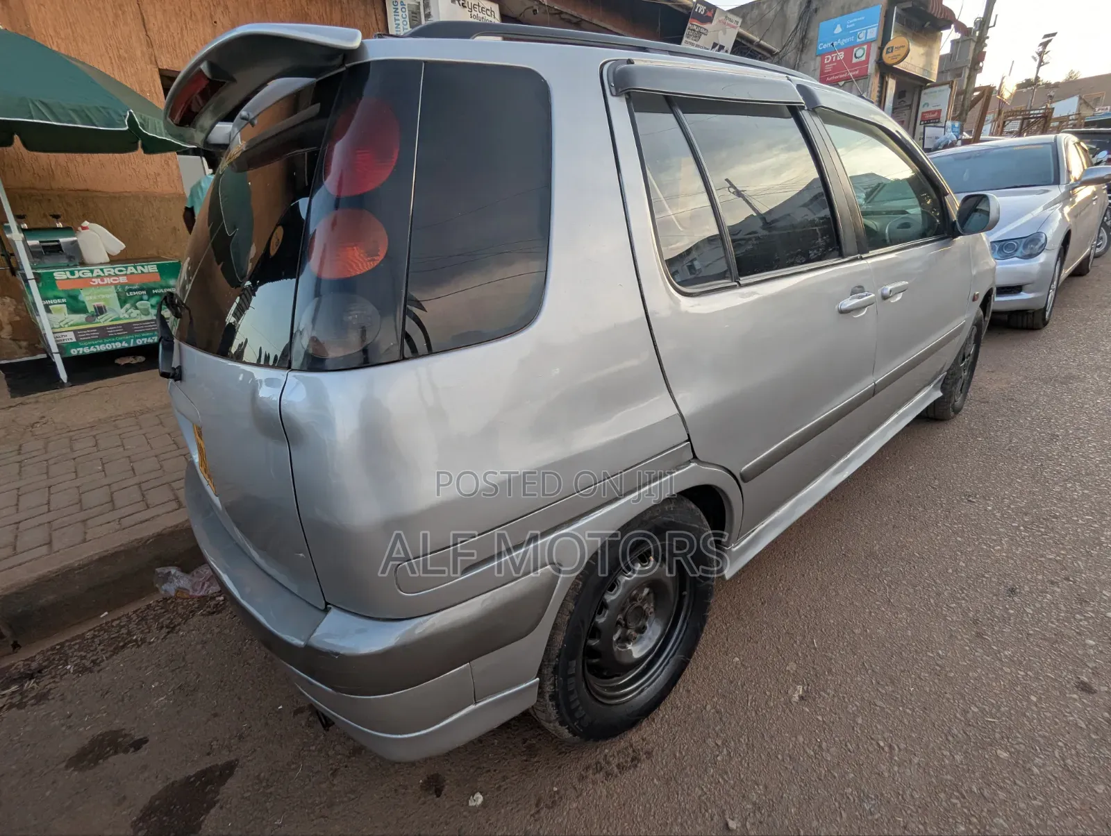 Toyota Raum 1998 Silver