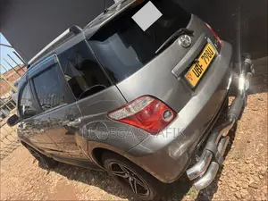Toyota IST 2007 Gray
