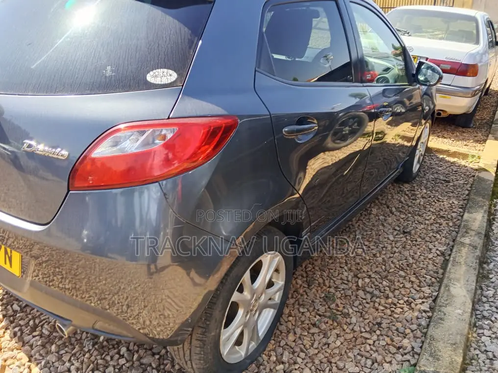 Mazda Demio 2009 Gray