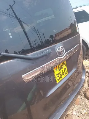Toyota Noah 2009 Gray