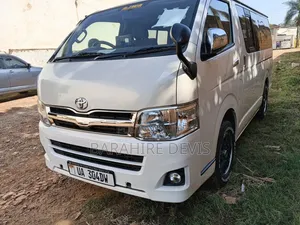 Toyota HiAce 2012 White