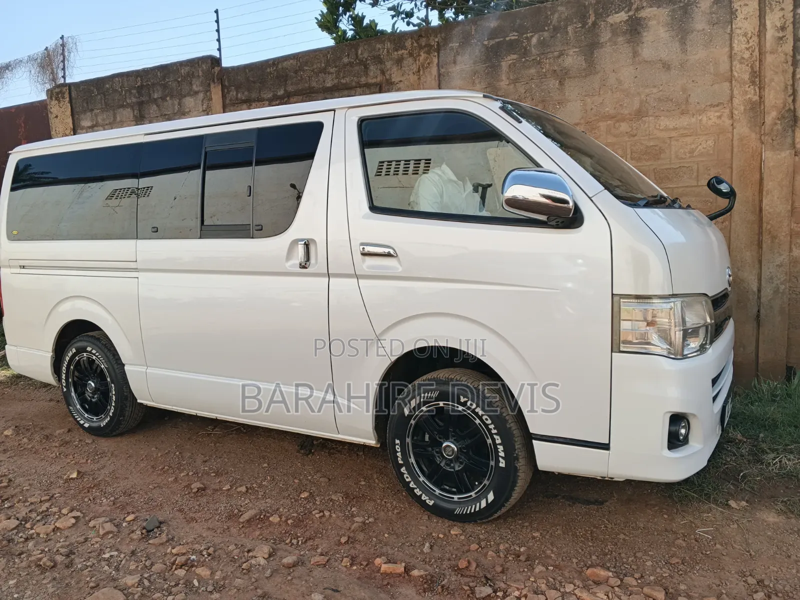 Toyota HiAce 2012 White