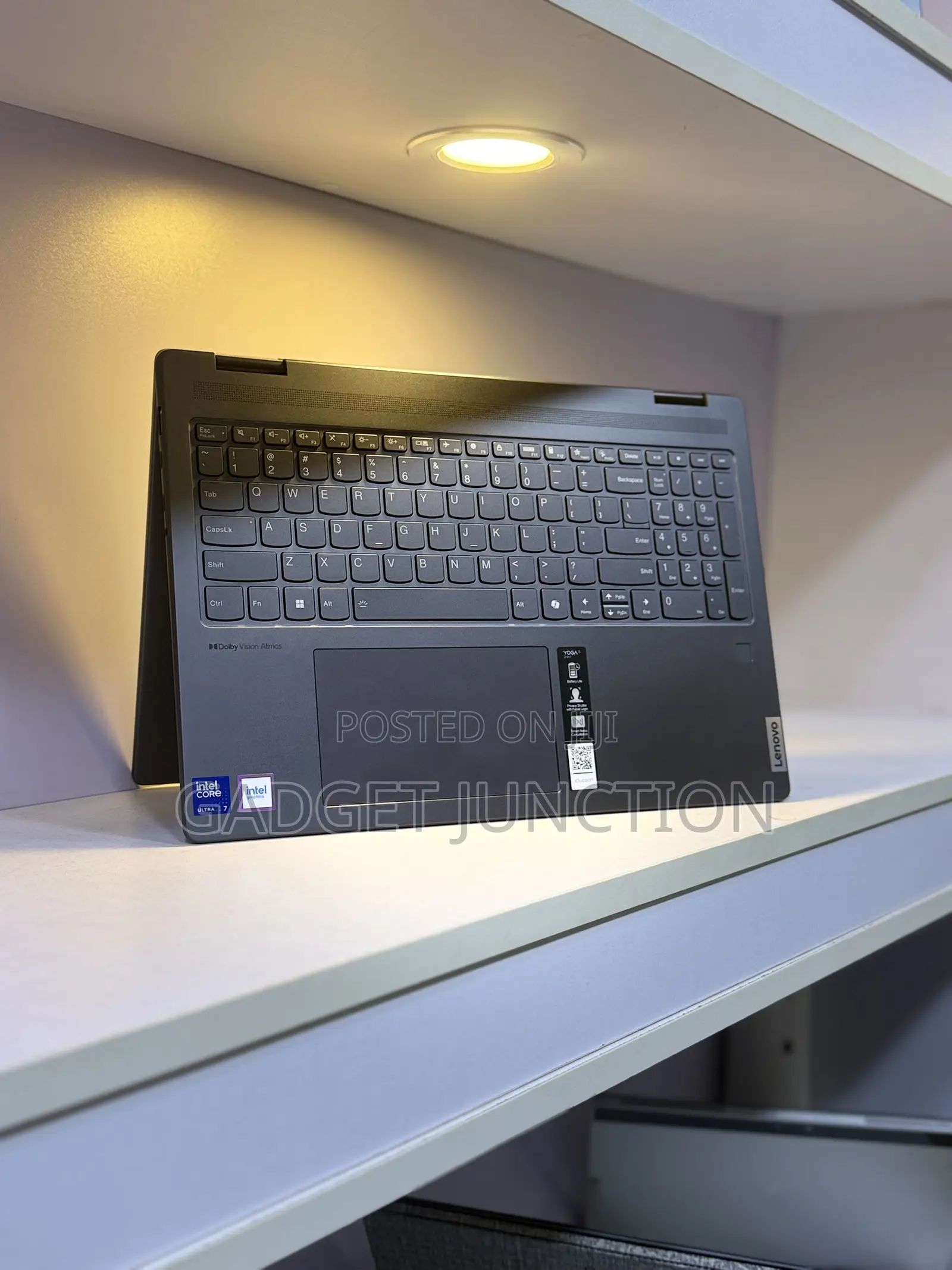 New Laptop Lenovo Yoga 7i 16GB Intel Core Ultra 7 SSD 1T