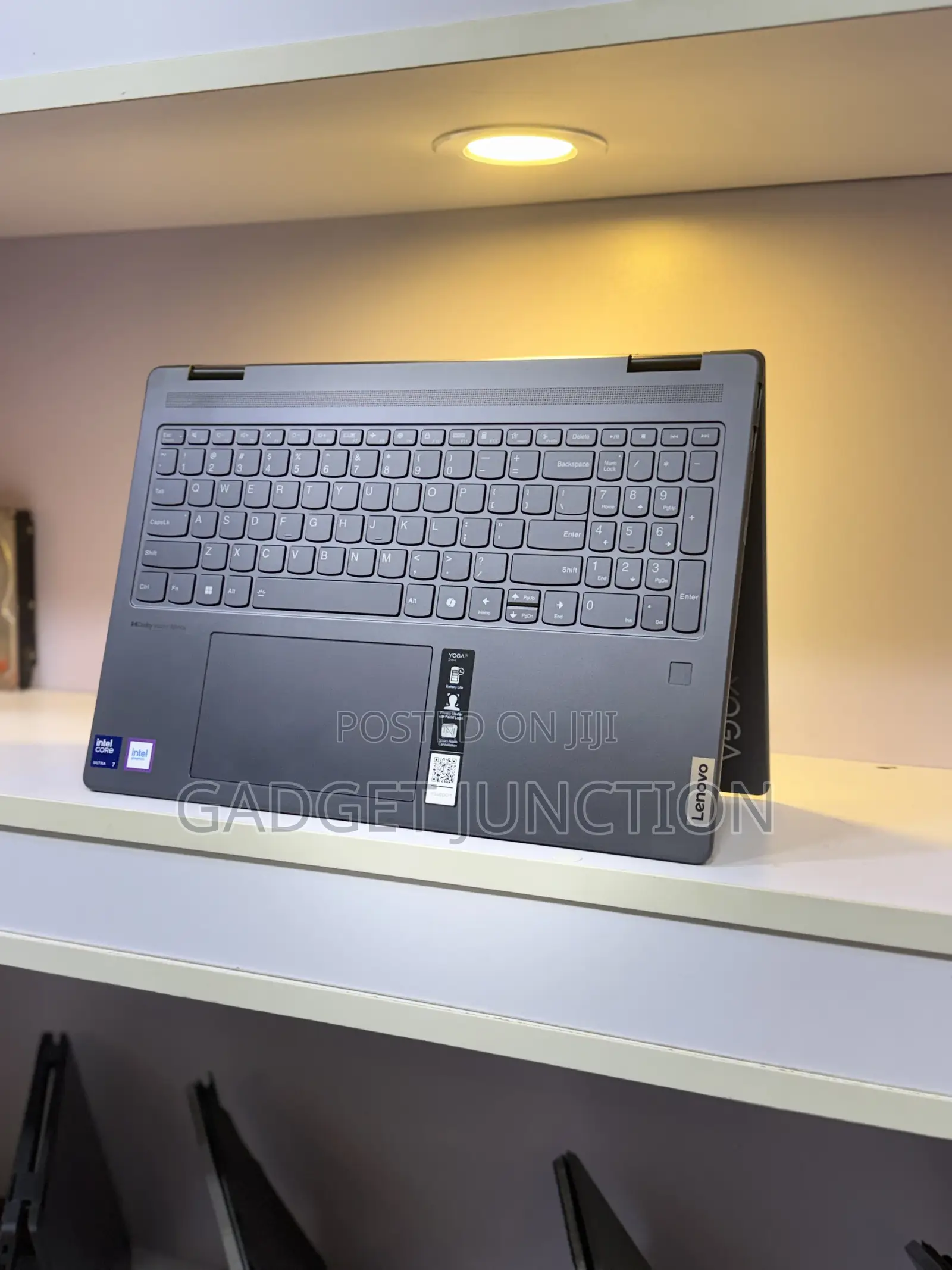 New Laptop Lenovo Yoga 7i 16GB Intel Core Ultra 7 SSD 1T