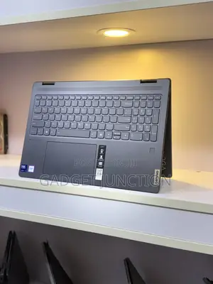 New Laptop Lenovo Yoga 7i 16GB Intel Core Ultra 7 SSD 1T