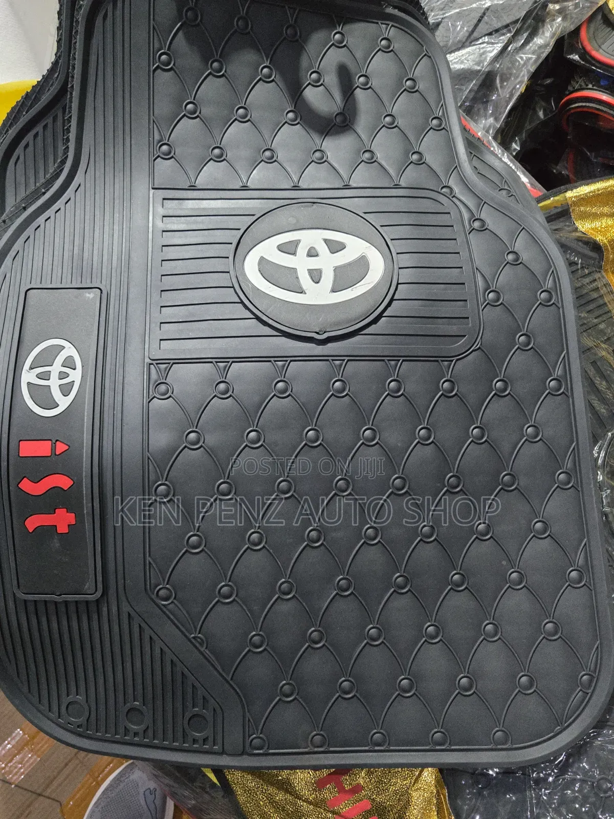 Toyota IST Floor Mats / Carpets
