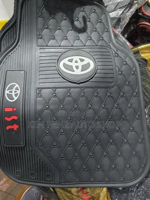 Toyota IST Floor Mats / Carpets