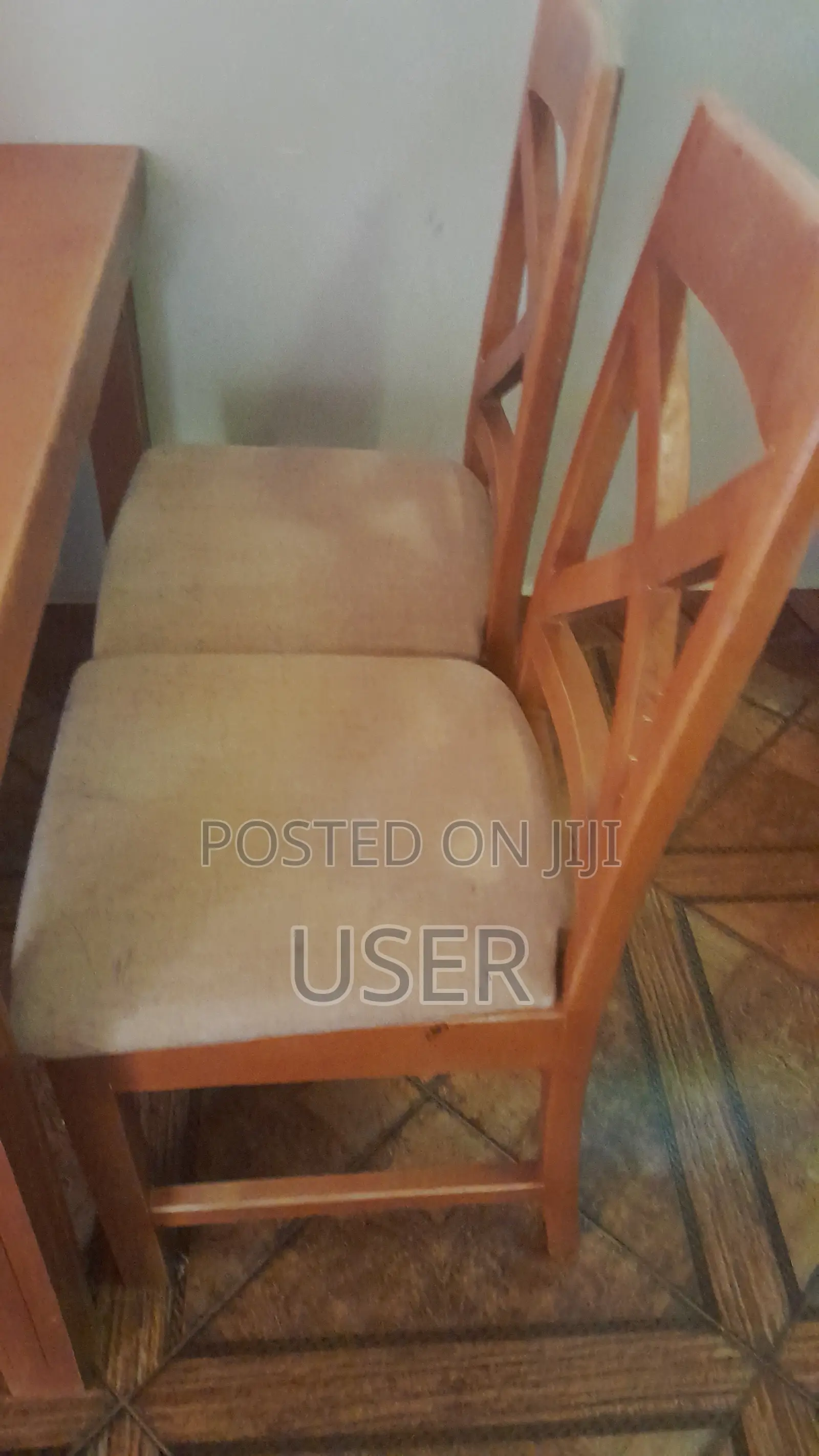 Dining Table With 4 Chairs