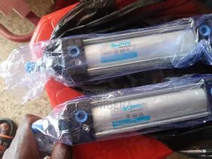 Pneumatic Cylinders SC40 by 100