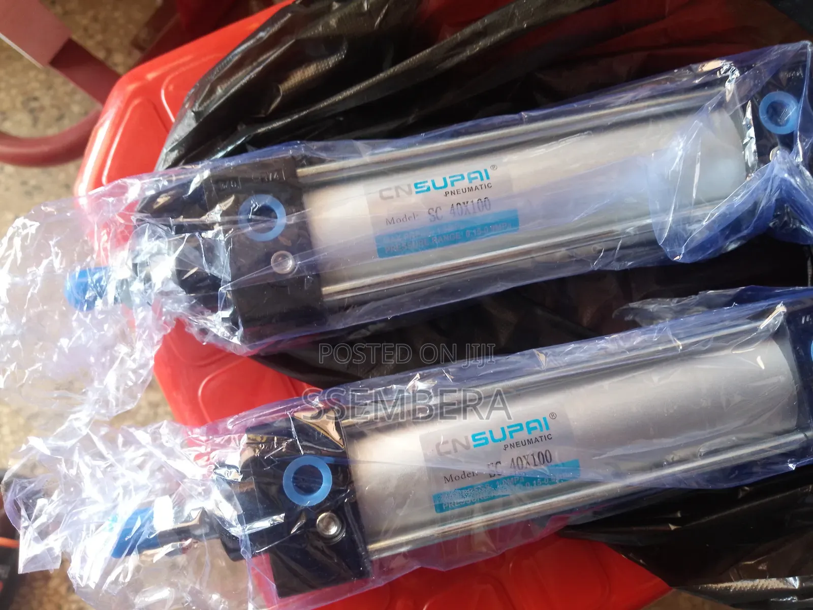 Pneumatic Cylinders SC40 by 100