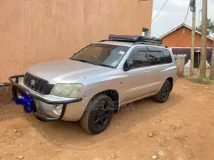 Toyota Kluger 2004 Silver