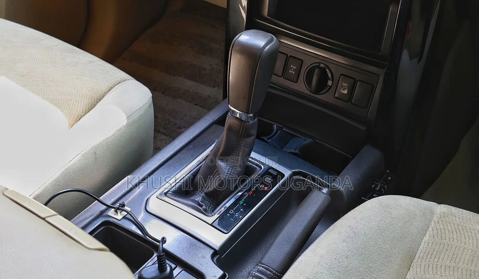 Toyota Land Cruiser Prado 2016 Pearl