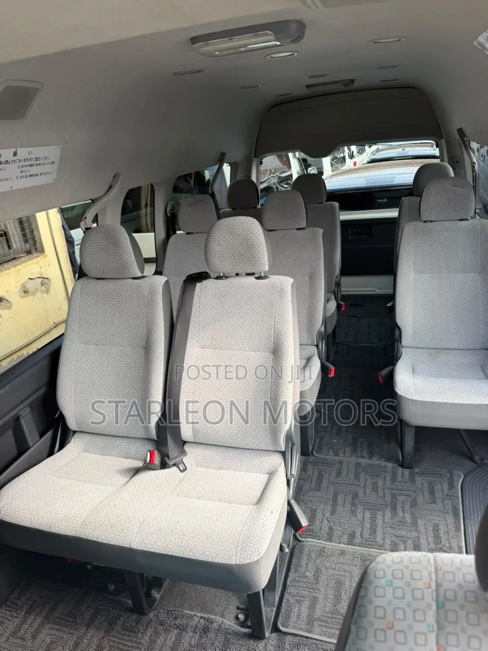 Toyota HiAce 2015 White