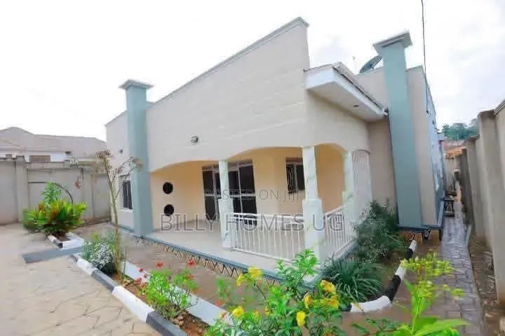 4bdrm House in Nangabo for sale