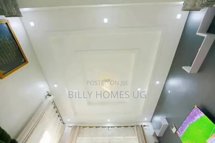 4bdrm House in Nangabo for sale