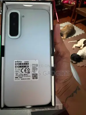 New Infinix Hot 70 Pro 5G+ 256 GB Silver