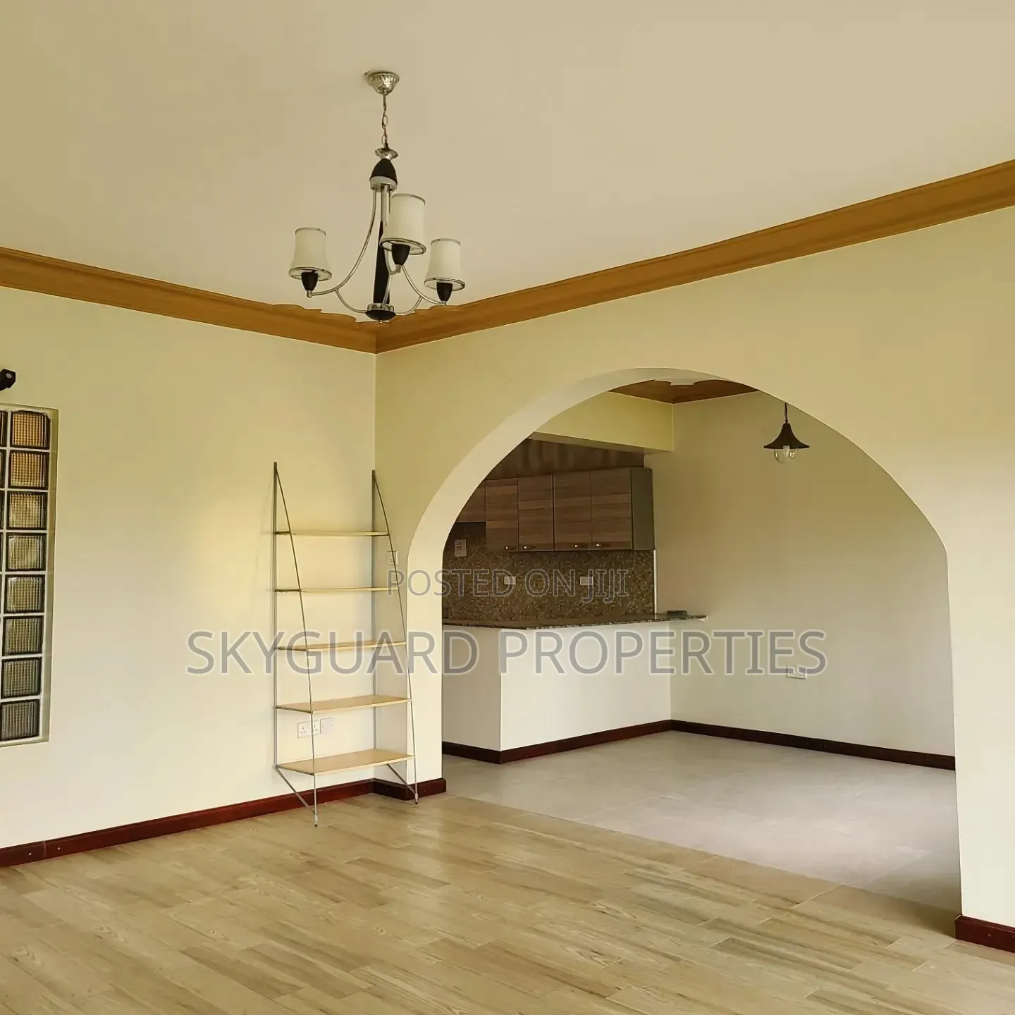 3bdrm Apartment in Muyenga, Central Division for rent
