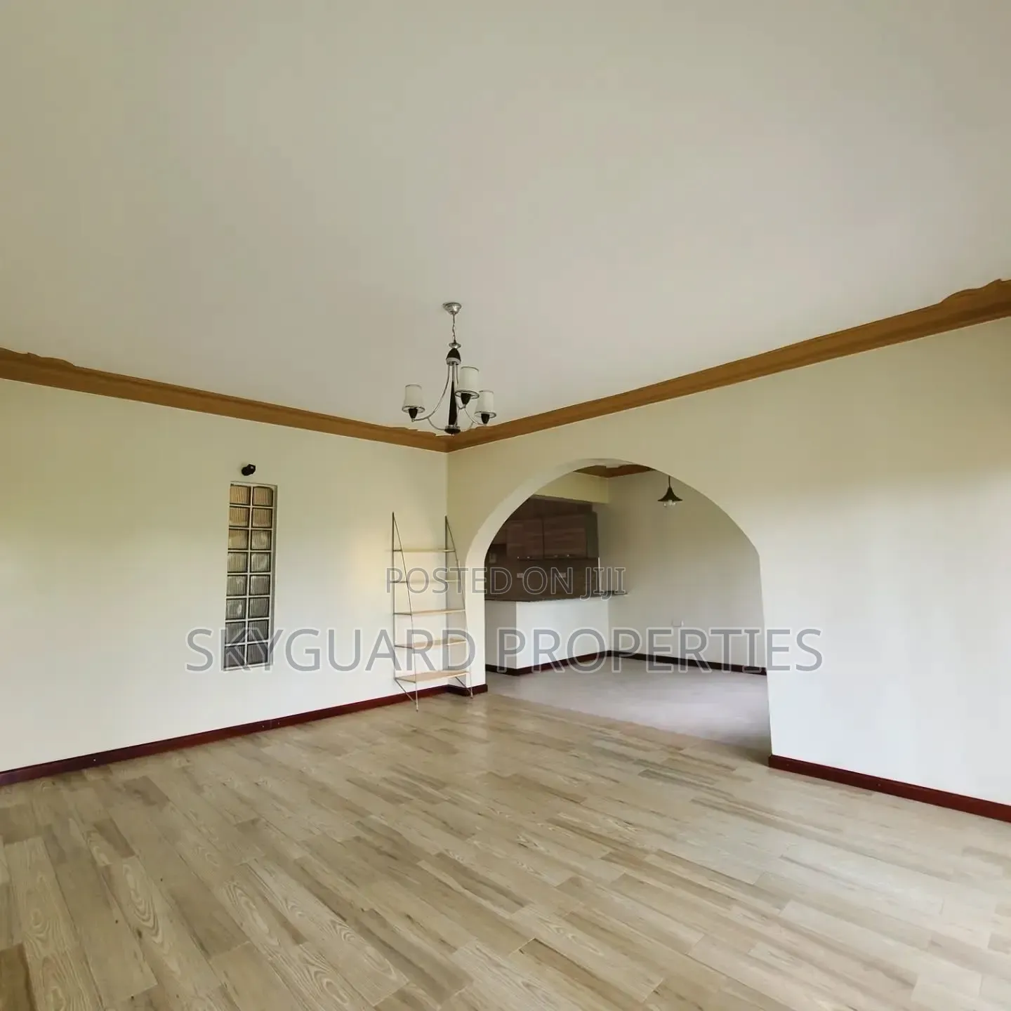 3bdrm Apartment in Muyenga, Central Division for rent