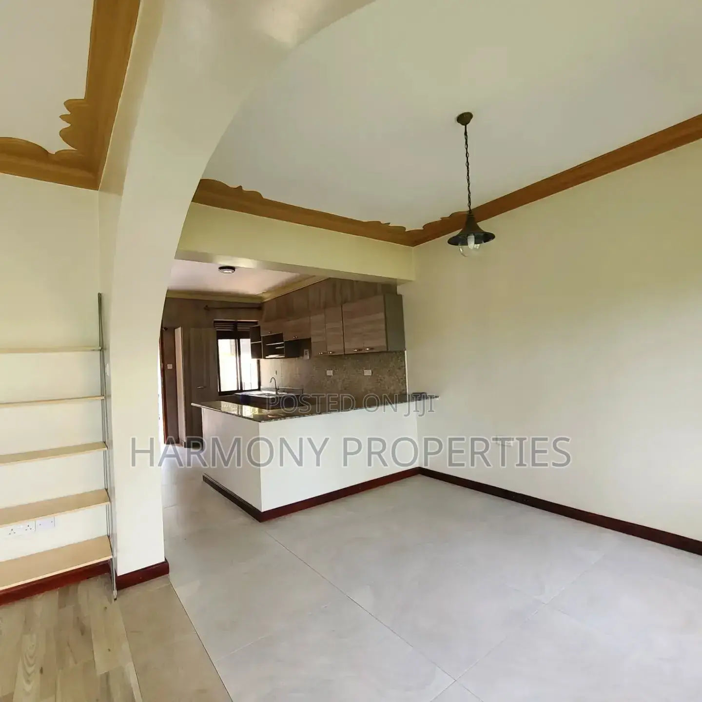 3bdrm Apartment in Muyenga, Central Division for rent