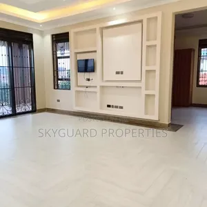 6bdrm Mansion in Buziga, Central Division for rent