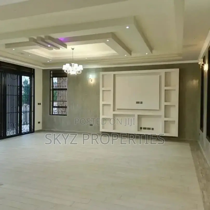 6bdrm Mansion in Buziga, Central Division for rent