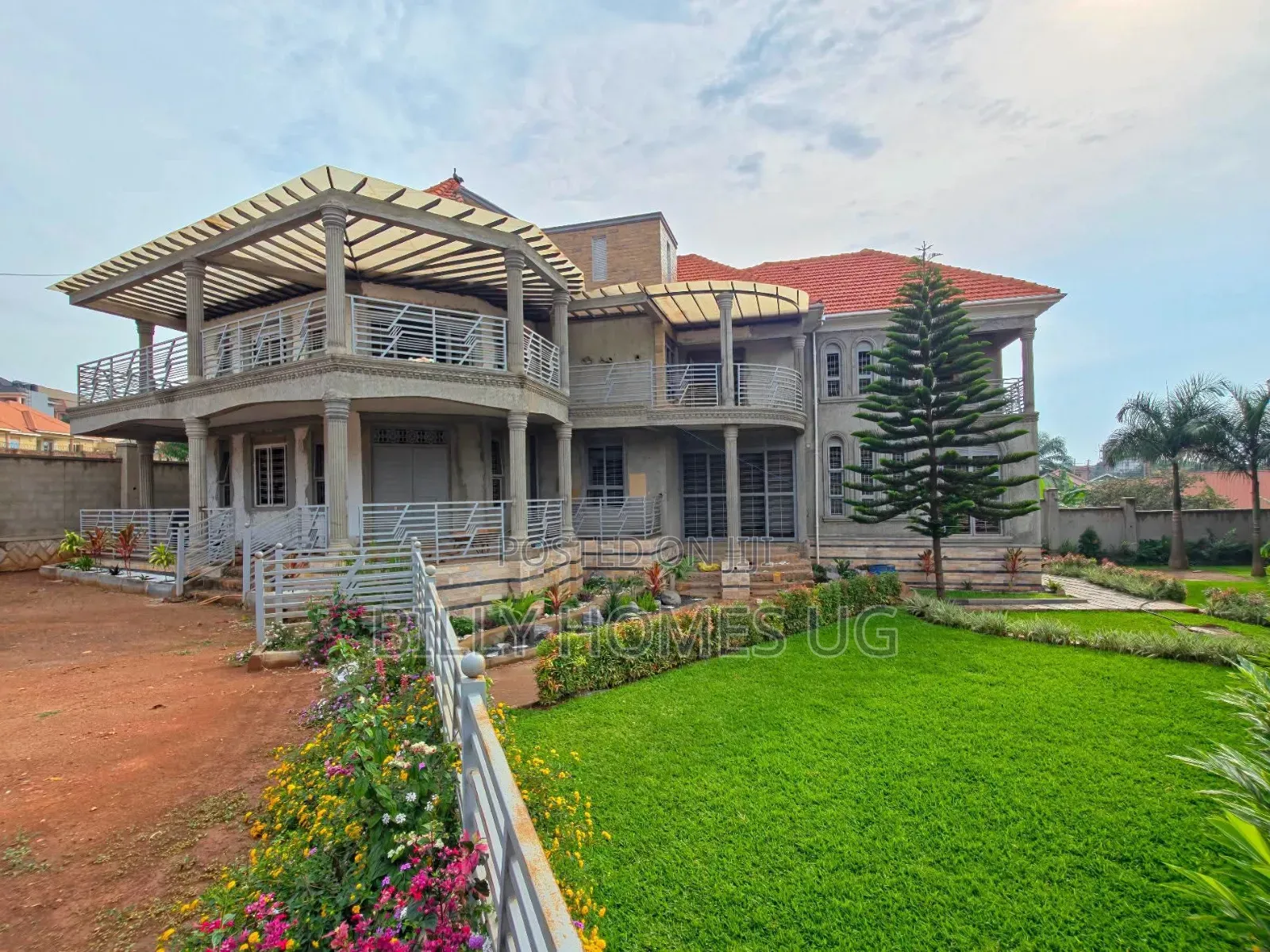 6bdrm Mansion in Nakawa for sale
