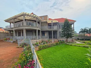 6bdrm Mansion in Nakawa for sale