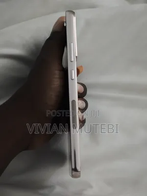Samsung Galaxy S22+ 5G 128 GB Rose Gold