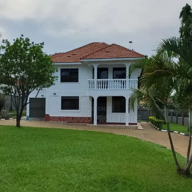 5bdrm House in Muyenga, Central Division for rent